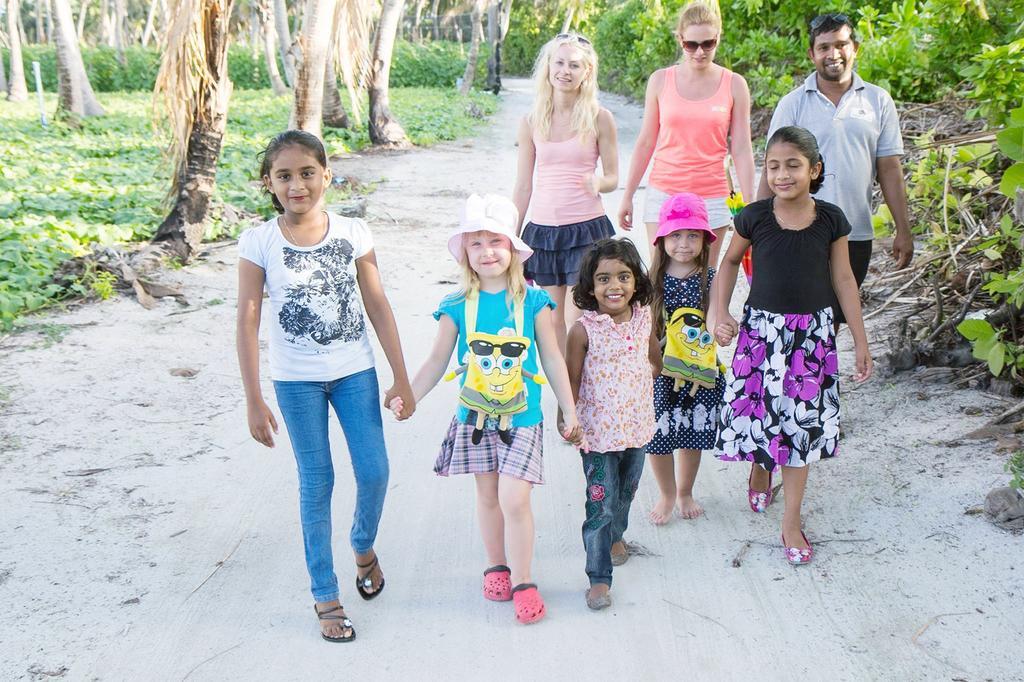 Konukevi Thoddoo, Maldives 3*