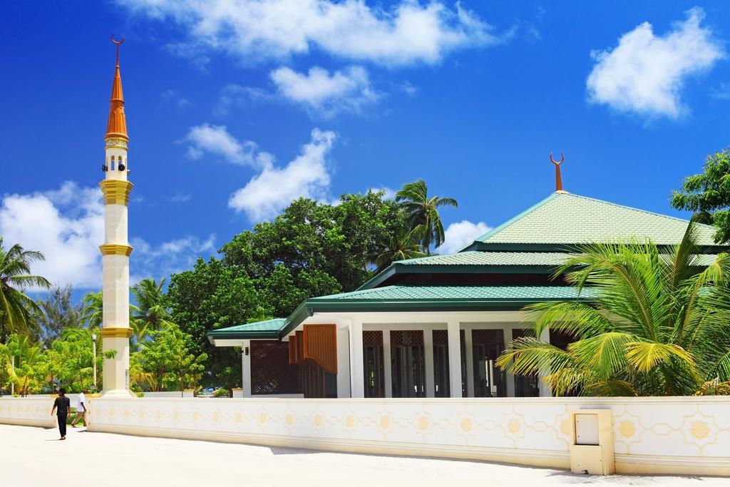 Konukevi Thoddoo, Maldives 3*